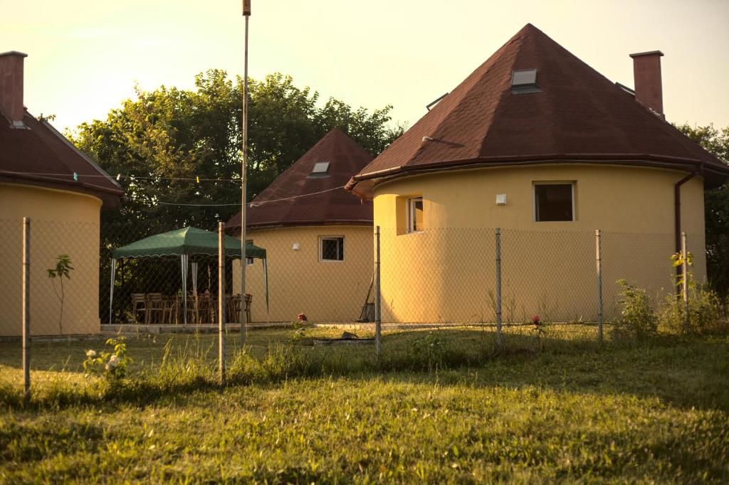 Дома для отпуска Tsar-Petrovo Houses Tsar Petrovo